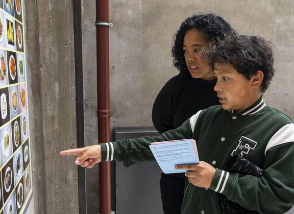 Op zoek naar het kunstwerk van Benjamin Li