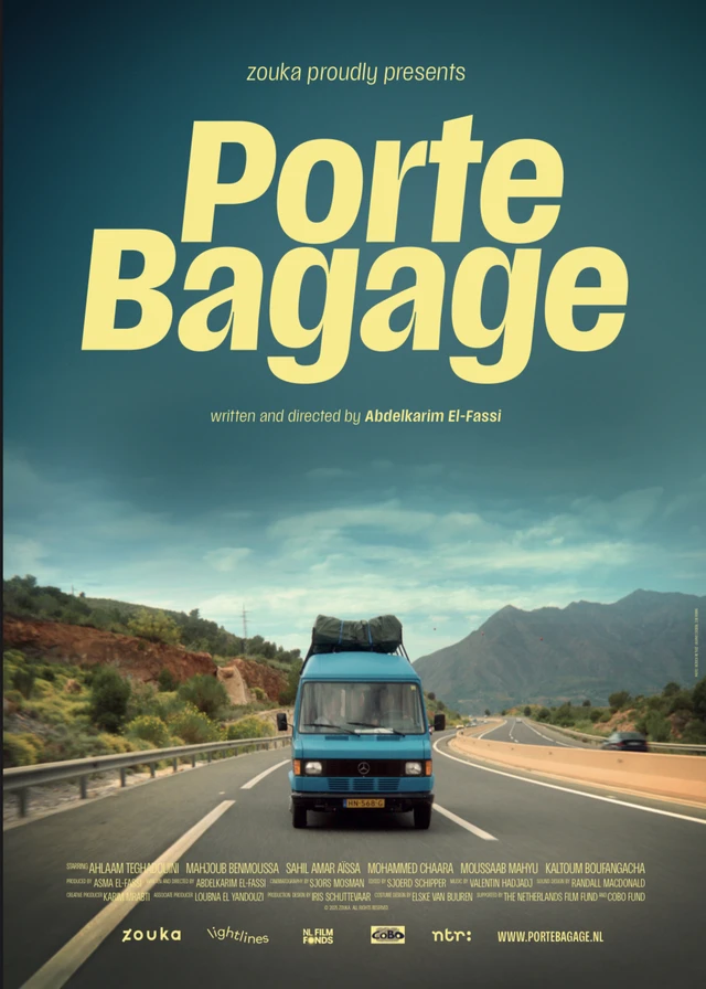 Film poster for Porte Bagage, showing a blue van driving along a mountain road.